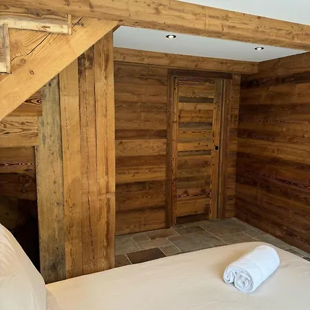Mazot In Les Praz Chalet Chamonix Mont Blanc