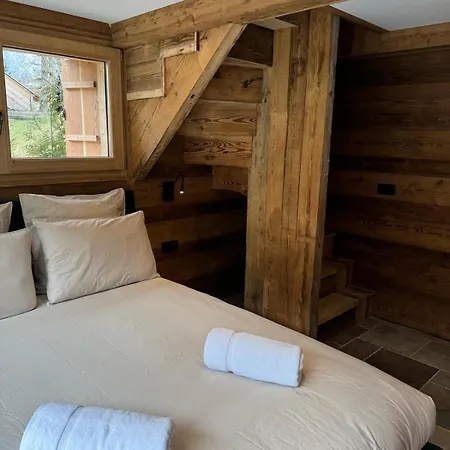 Chalet Mazot In Les Praz Chamonix Mont Blanc